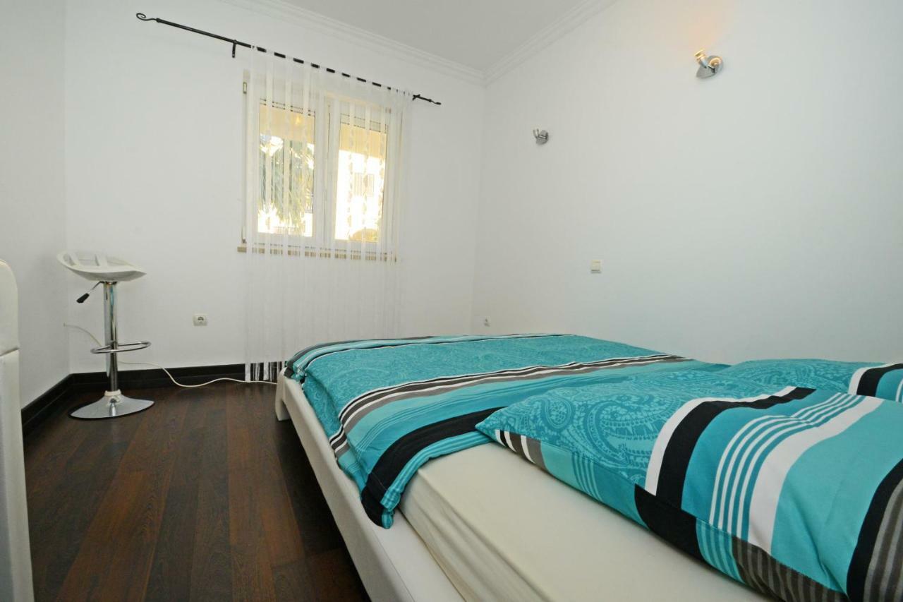 Villa Zare ポレッチ エクステリア 写真